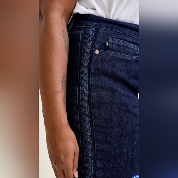 Judy Blue Cropped Wide-Leg Jeans - Picture 4 of 8